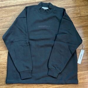 NEW FEAR OF GOD ESSENTIALS Relaxed Crewneck Off Black